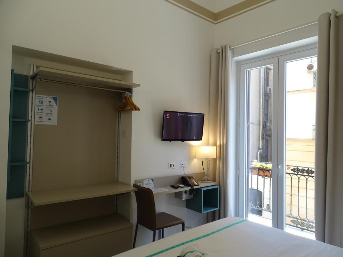 Le Quattro Stagioni - Rooms & Suites Палермо Екстериор снимка