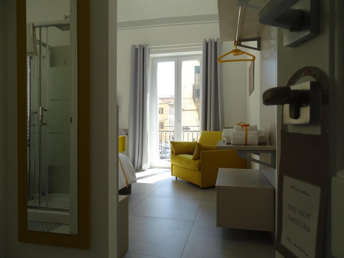 Le Quattro Stagioni - Rooms & Suites Палермо Екстериор снимка