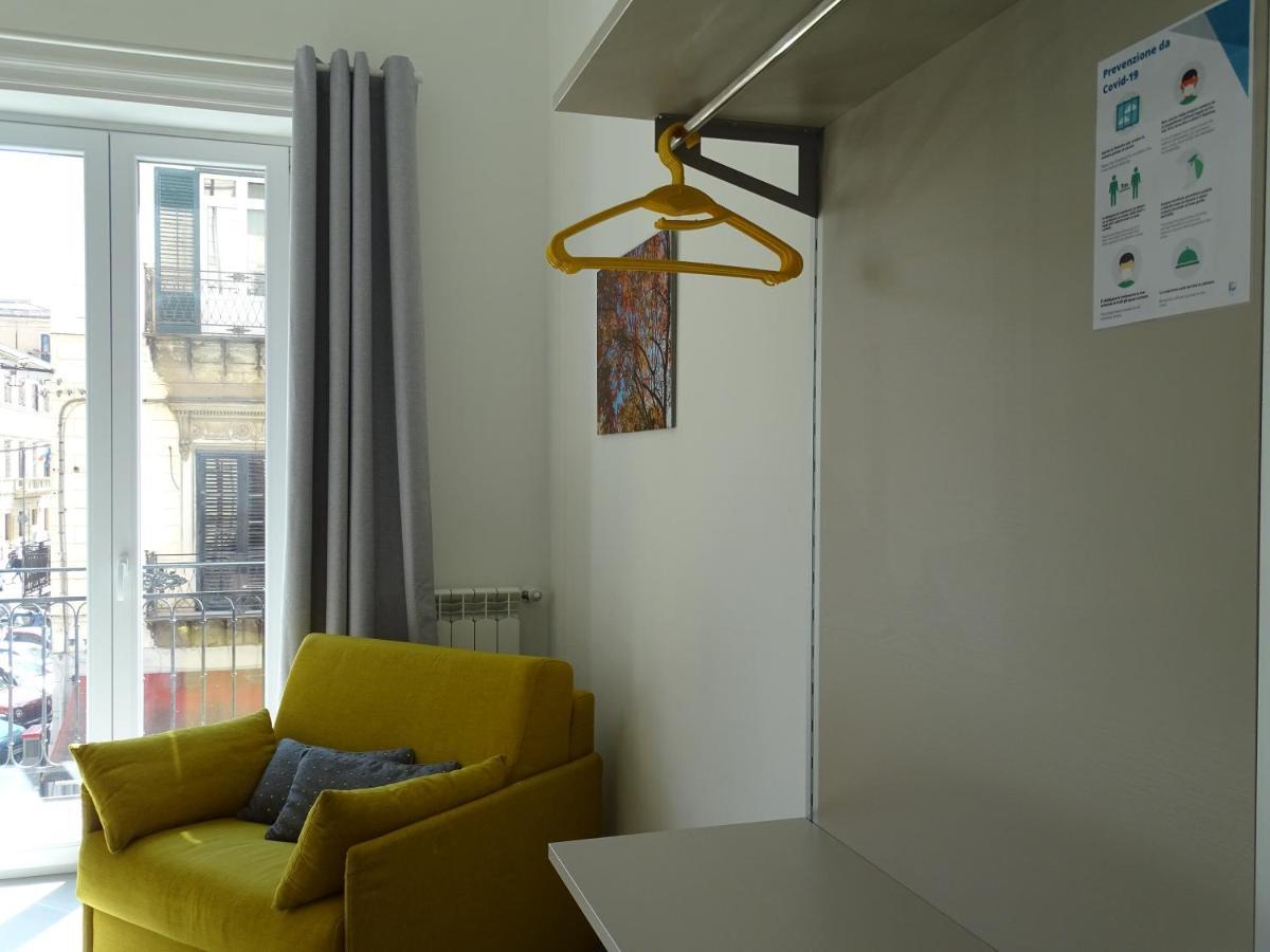 Le Quattro Stagioni - Rooms & Suites Палермо Екстериор снимка